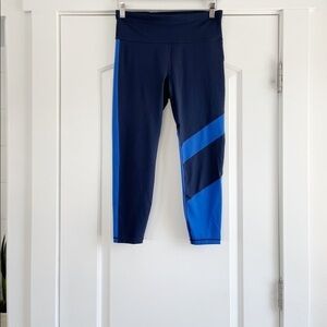 Gapfit Blackout Technology Capri Length Legging - M